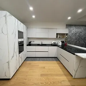 https://casa-di-jo.it-tuscanyhotel.com